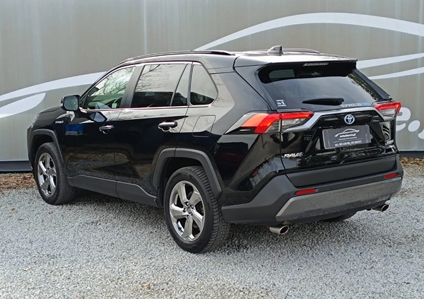 Toyota RAV4 cena 145000 przebieg: 146700, rok produkcji 2020 z Brwinów małe 352